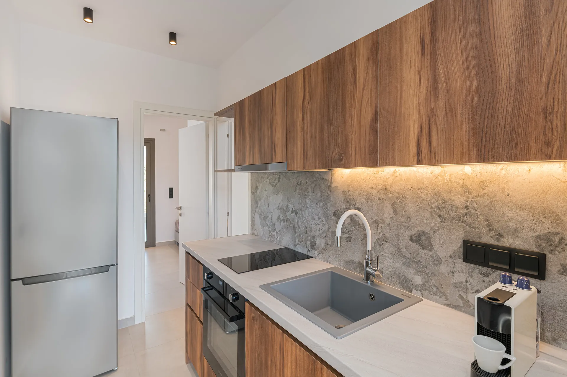 Tiara Holidays - Dionisos Resort - Luxury Apartment First Floor - kitchen